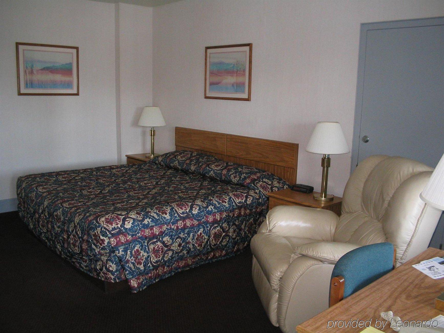 Mequon The Chalet Motel חדר תמונה